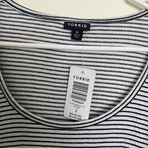NWT Torrid K Stripe Babydoll Tee with Belled Sleeves in Size OX - Picture 5 of 8